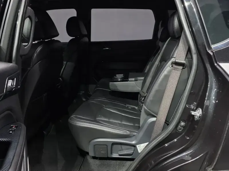 2025 SsangYong Rexton с пробегом 4 204 км