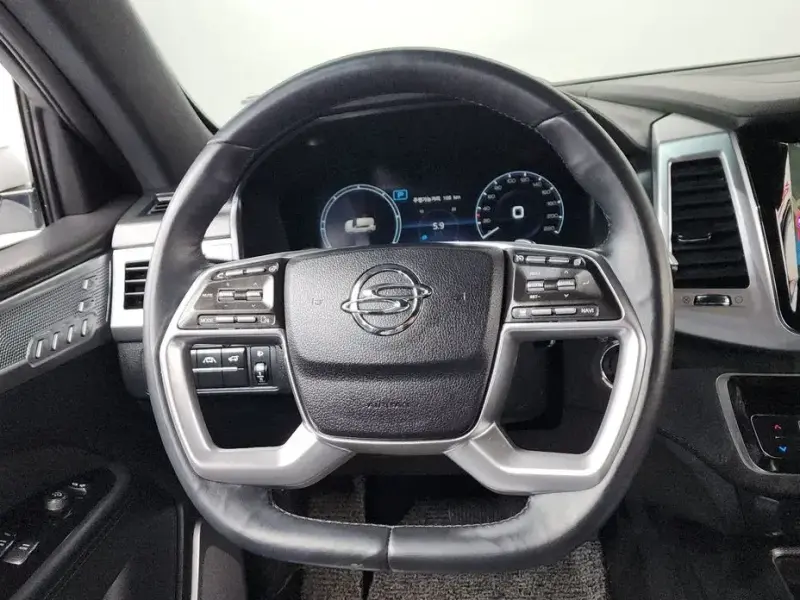 2023 SsangYong Rexton с пробегом 73 049 км