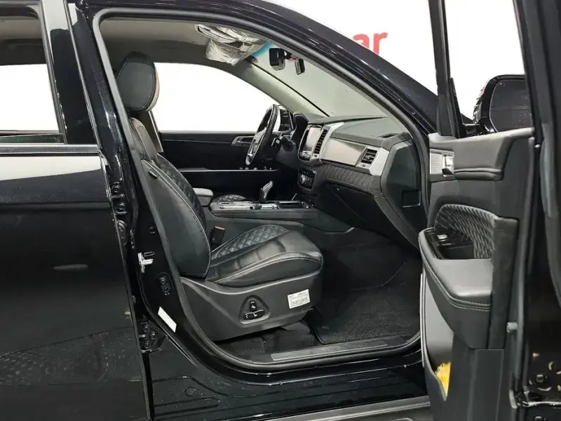 2022 SsangYong Rexton с пробегом 27 968 км