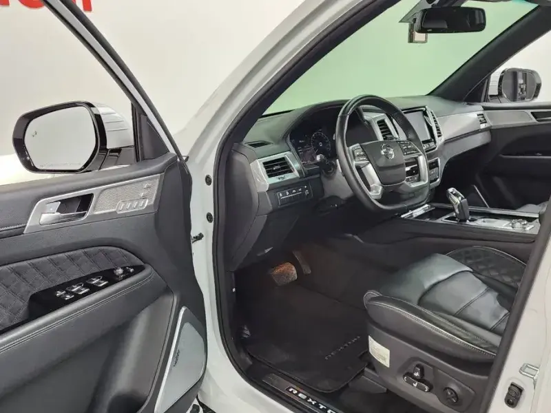 2021 SsangYong Rexton с пробегом 15 891 км