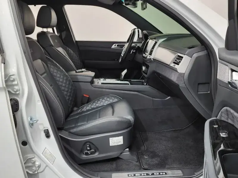 2021 SsangYong Rexton с пробегом 15 891 км