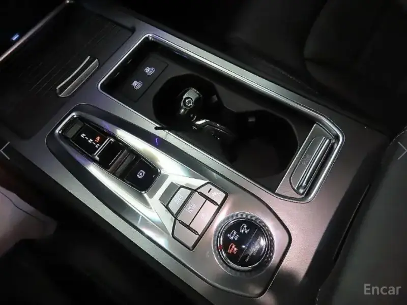 2026 SsangYong Rexton с пробегом 7 649 км