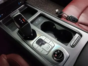 2024 SsangYong Rexton с пробегом 25 138 км