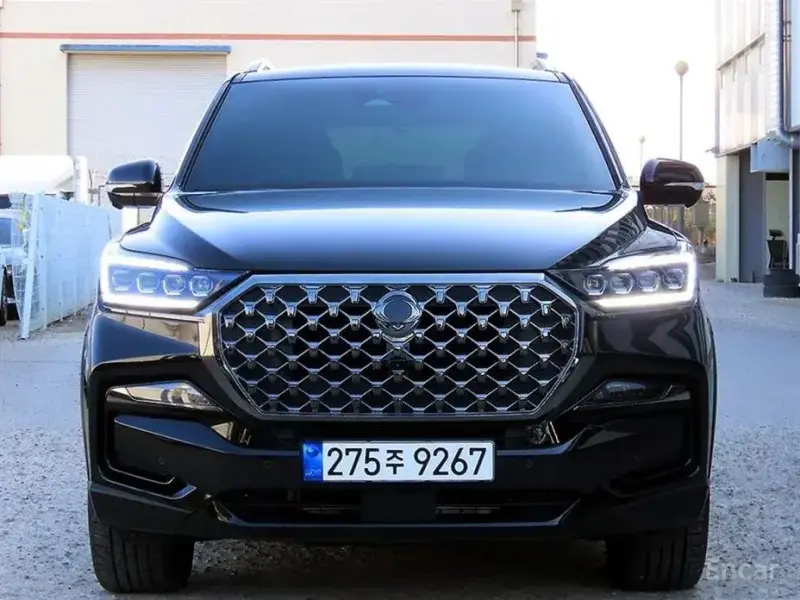 2025 SsangYong Rexton с пробегом 8 600 км
