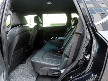 2025 SsangYong Rexton с пробегом 8 600 км