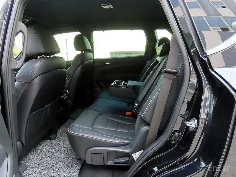 2025 SsangYong Rexton с пробегом 8 600 км