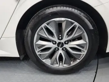 2022 Kia K5 с пробегом 48 799 км