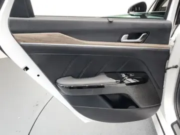 2022 Kia K5 с пробегом 48 799 км