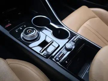 2022 Kia K5 с пробегом 99 350 км