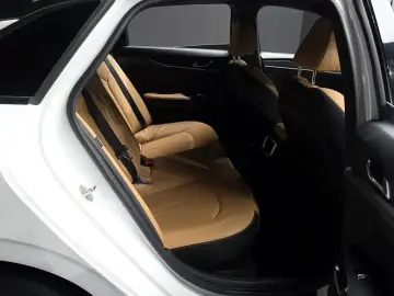 2022 Kia K5 с пробегом 99 350 км