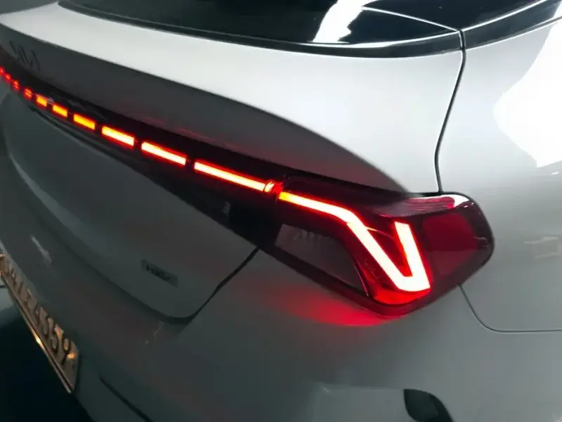 2022 Kia K5 с пробегом 99 350 км