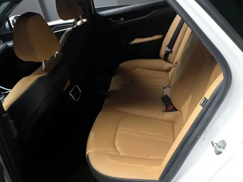 2022 Kia K5 с пробегом 99 350 км