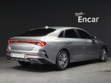 2021 Kia K5 с пробегом 111 358 км