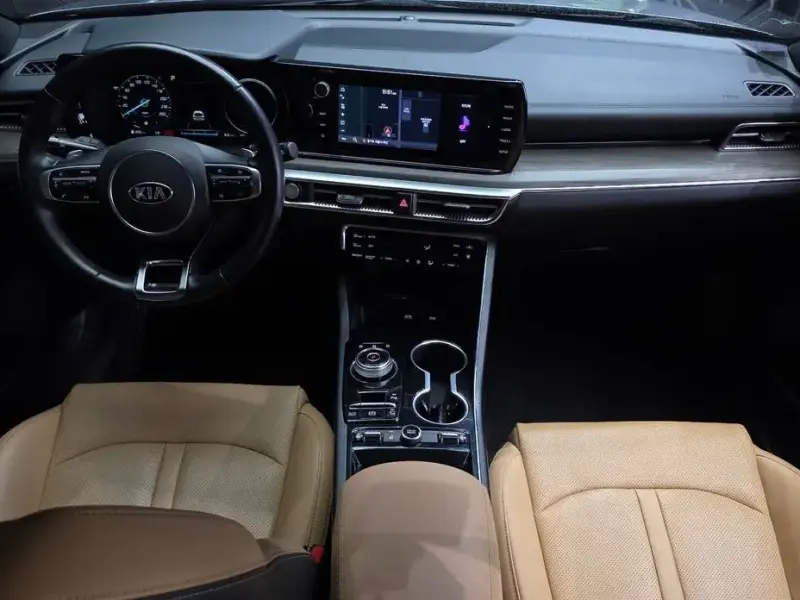 2021 Kia K5 с пробегом 111 358 км