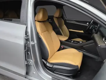 2021 Kia K5 с пробегом 111 358 км