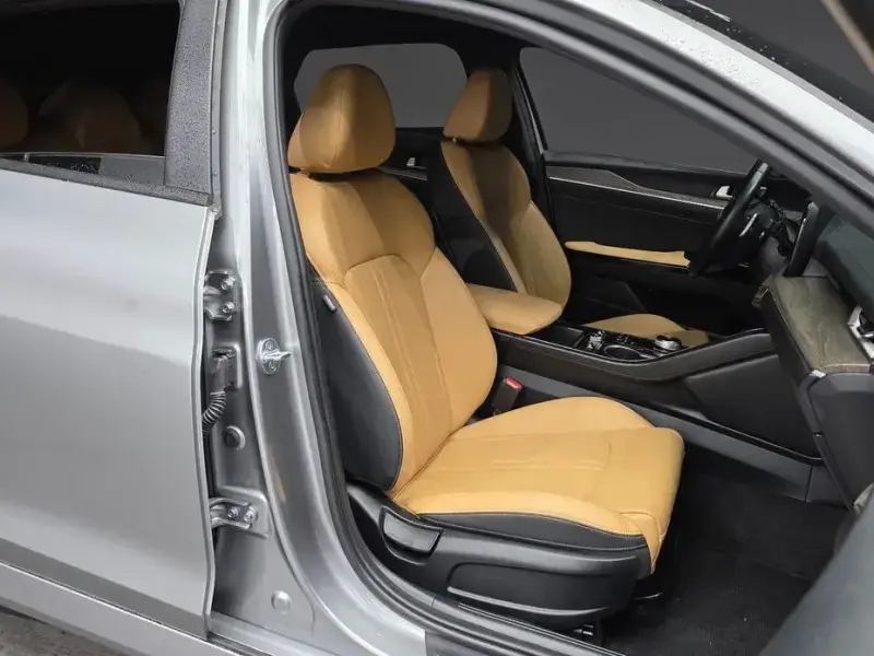2021 Kia K5 с пробегом 111 358 км