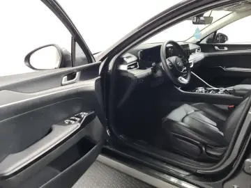 2021 Kia K5 с пробегом 130 858 км