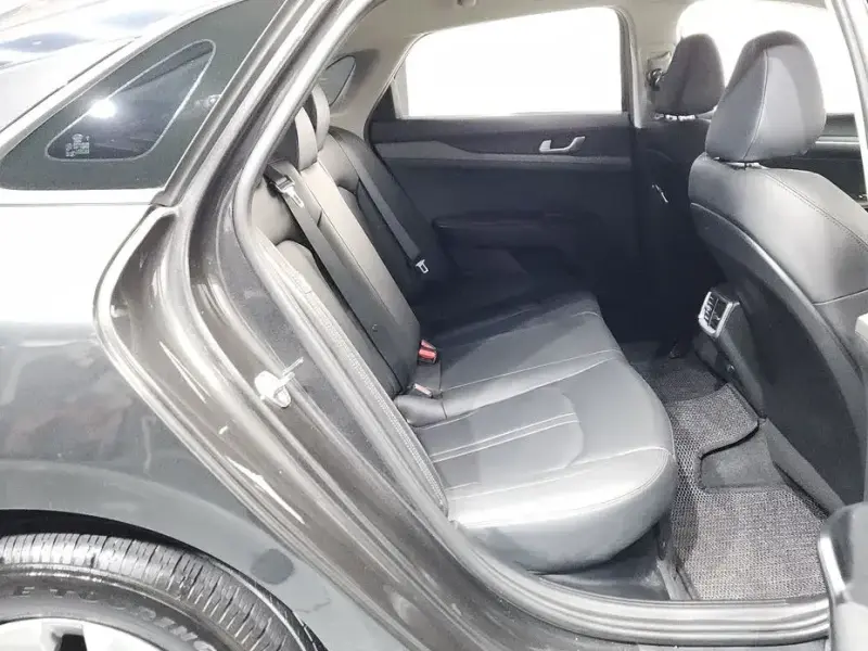 2021 Kia K5 с пробегом 130 858 км