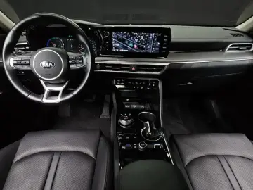 2021 Kia K5 с пробегом 65 097 км