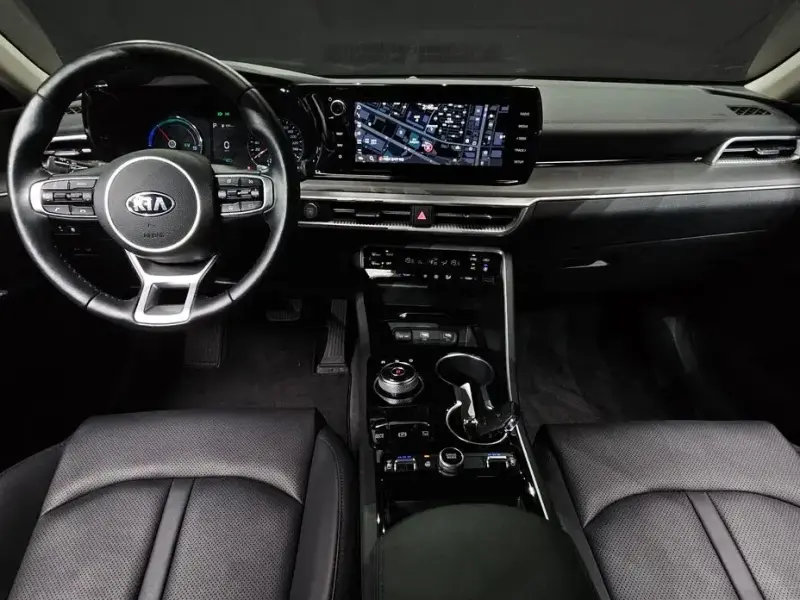 2021 Kia K5 с пробегом 65 097 км