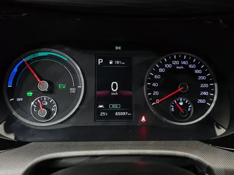 2021 Kia K5 с пробегом 65 097 км