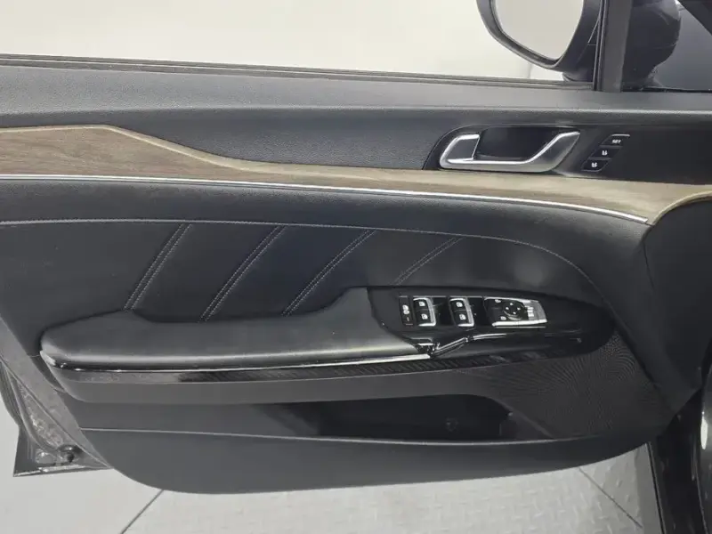 2022 Kia K5 с пробегом 96 067 км