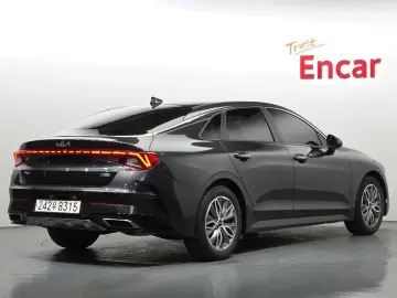 2022 Kia K5 с пробегом 103 787 км