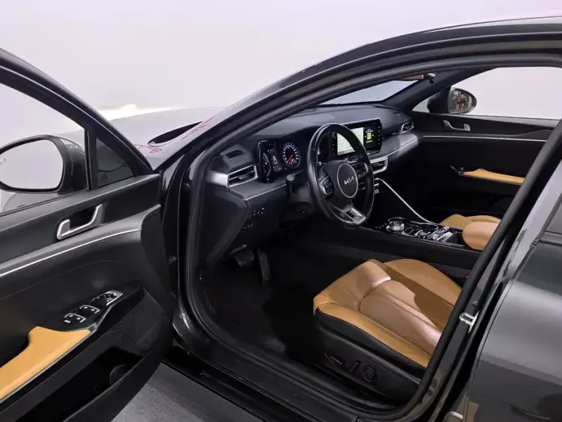 2022 Kia K5 с пробегом 103 787 км