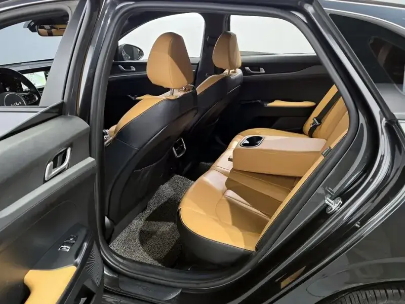 2022 Kia K5 с пробегом 103 787 км