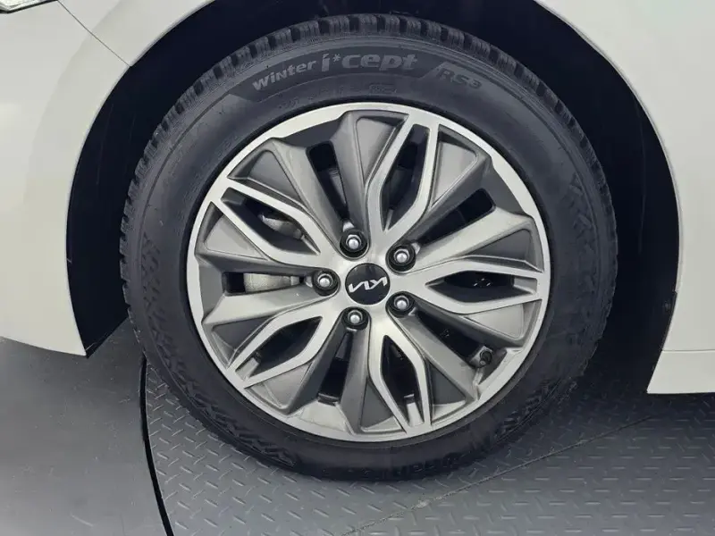 2022 Kia K5 с пробегом 66 080 км