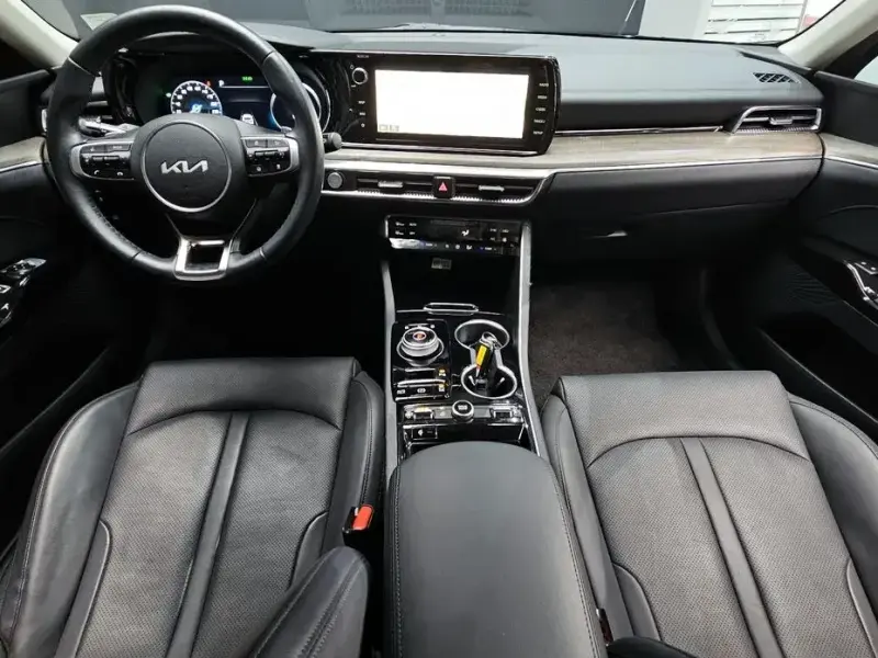 2022 Kia K5 с пробегом 30 675 км