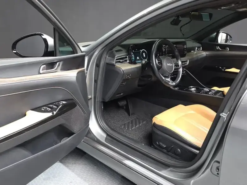 2022 Kia K5 с пробегом 62 906 км