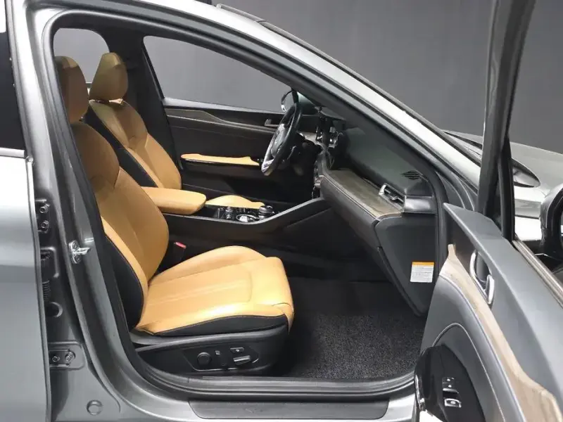 2022 Kia K5 с пробегом 62 906 км