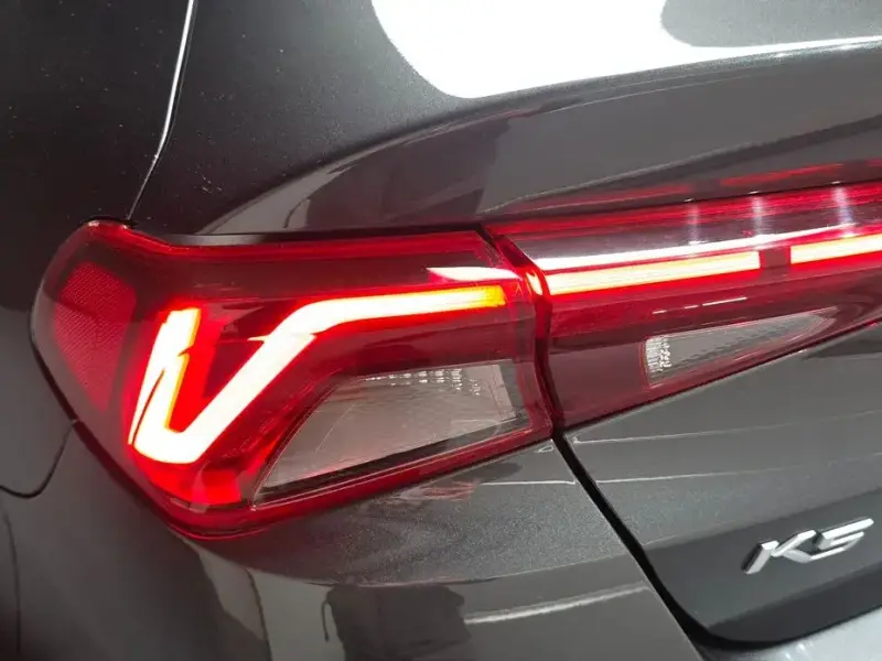 2022 Kia K5 с пробегом 76 593 км