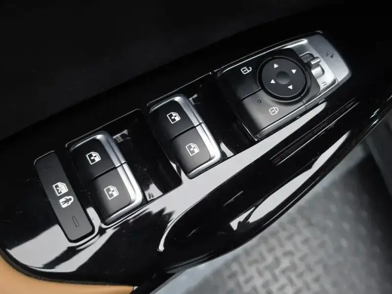 2022 Kia K5 с пробегом 76 593 км