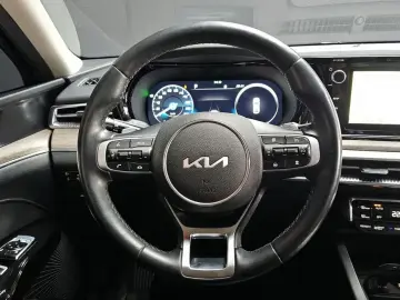 2022 Kia K5 с пробегом 86 181 км