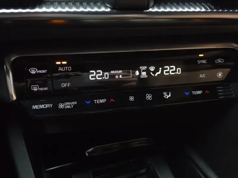 2022 Kia K5 с пробегом 76 593 км
