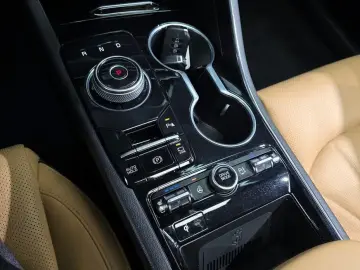 2022 Kia K5 с пробегом 57 245 км