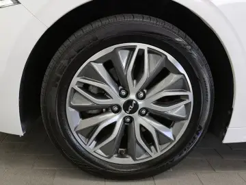 2022 Kia K5 с пробегом 127 054 км