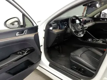 2022 Kia K5 с пробегом 127 054 км