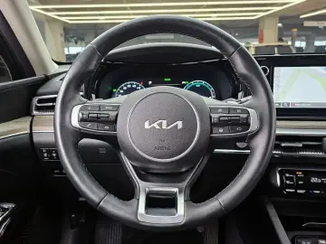 2022 Kia K5 с пробегом 114 453 км