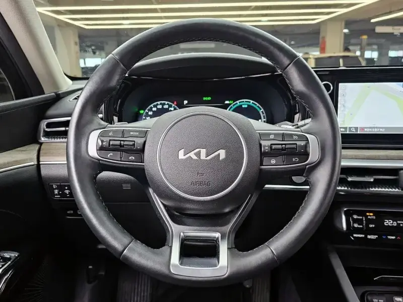 2022 Kia K5 с пробегом 114 453 км