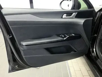 2021 Kia K5 с пробегом 59 648 км