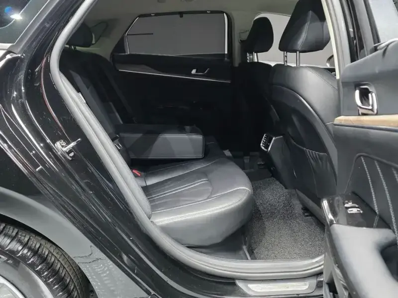 2022 Kia K5 с пробегом 48 205 км