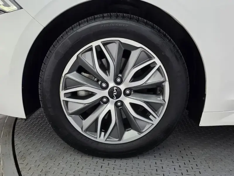 2022 Kia K5 с пробегом 84 723 км