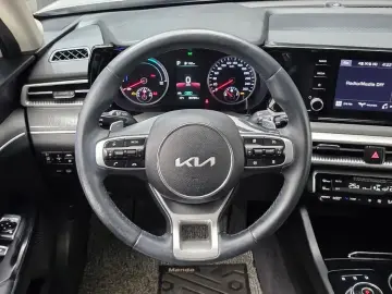 2022 Kia K5 с пробегом 84 723 км