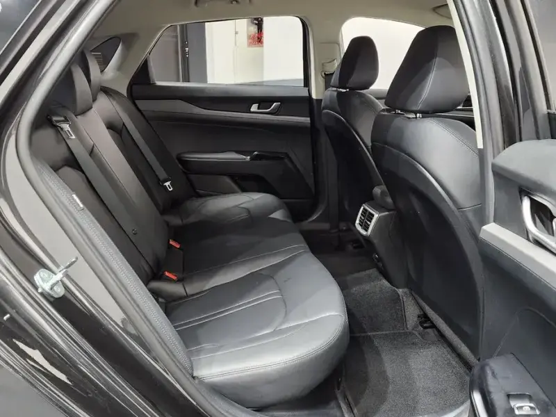 2021 Kia K5 с пробегом 127 752 км