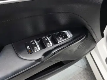 2022 Kia K5 с пробегом 84 723 км