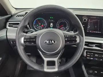 2021 Kia K5 с пробегом 127 752 км