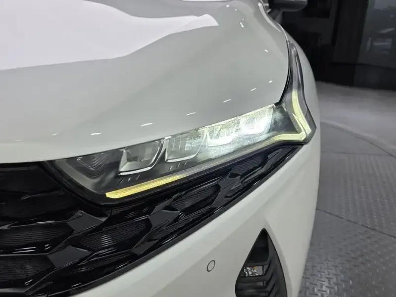 2022 Kia K5 с пробегом 84 723 км